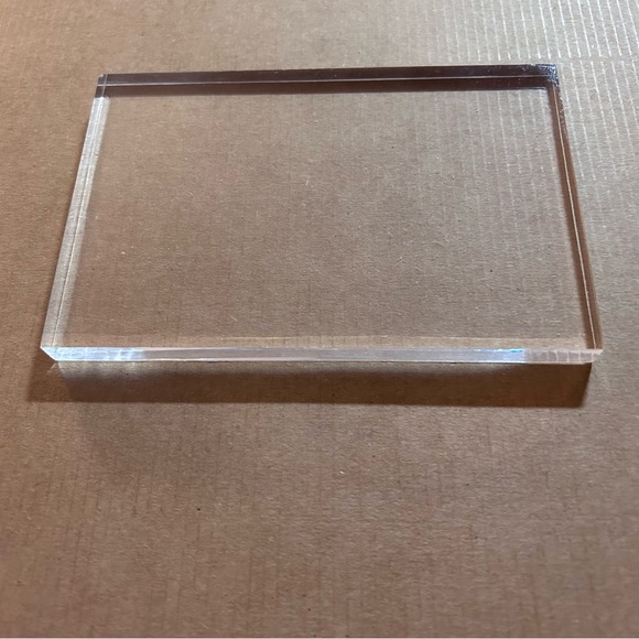 2 pieces of acrylic blocks (rectangle & wave) - Picture 3 of 5